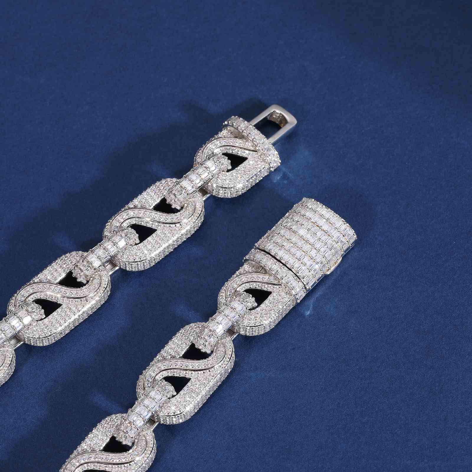 14mm Baguette Bussdown Cuban Link Chain - 925 Sterling Silver & Moissanite